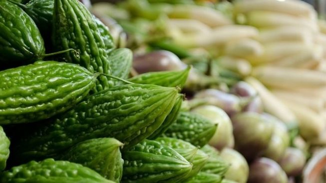 Dikenal akan Rasa Pahit, Ini 4 Manfaat Pare yang Tidak Boleh Dilewatkan