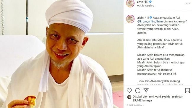 Alvin Faiz mengunggah foto almarhum Ustaz Arifin Ilham. [Instagram]