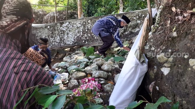 Menilik Nyadran Gadean Gunung Gentong, Ritual Warga Gedangsari Usir Covid-19