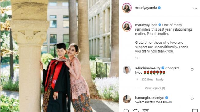 Maudy Ayunda lulus S2 di Stanford University. [Instagram/maudyayunda]