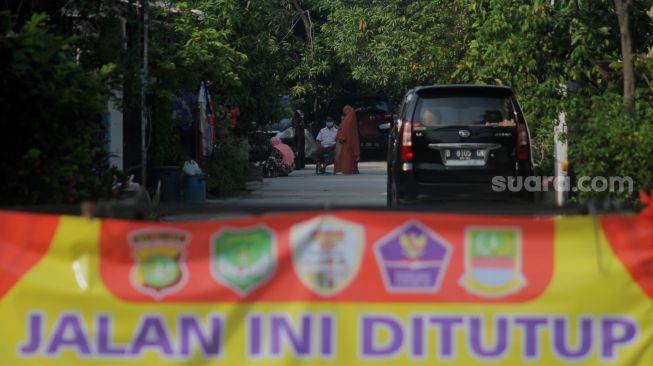 Suasana Perumahan Villa Mutiara Gading 1, Desa Asih, Kecamatan Tarumajaya, Kabupaten Bekasi, Rabu (9/6/2021). [Suara.com/Dian Latifah]