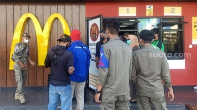 McDonalds Makassar Stop Layanan Online Promo BTS Meal