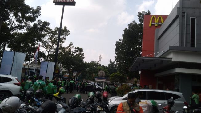 Promo BTS Meal McDonald's Bikin Kemacetan dan Kerumunan di Bandung