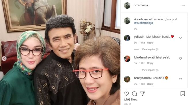 Potret keharmonisan Ricca Rachim dan Rhoma Irama. [Instagram/riccarhoma]