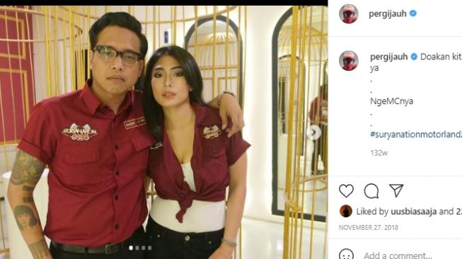 Foto Gofar Hilman dan artis wanita. [Instagram/pergijauh]