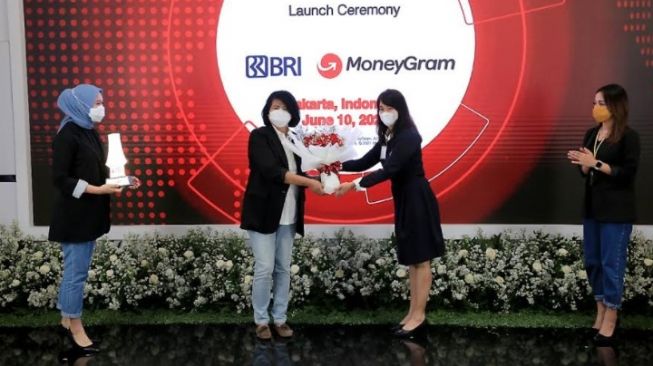 Kerjasama BRI-MoneyGram Permudah Kirim Uang dari Luar Negeri