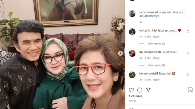 Potret keharmonisan Ricca Rachim dan Rhoma Irama. [Instagram/riccarhoma]