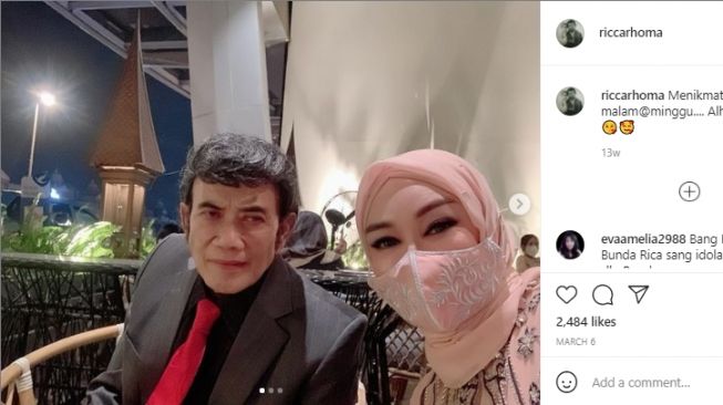 Potret keharmonisan Ricca Rachim dan Rhoma Irama. [Instagram/riccarhoma]