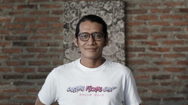 Profil Anwar Jimpe Rahman, Kurator Seni dan Direktur Makassar Biennale