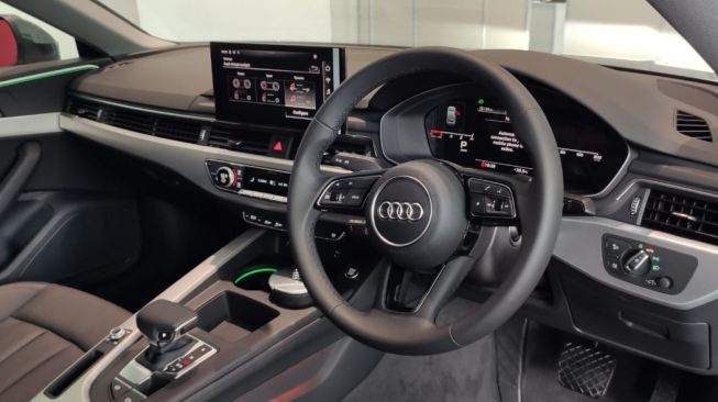 Interior New Audi A5 yang stylish. Produk New Audi A5 sendiri diluncurkan pada Rabu (9/6/2021) [PT Garuda Mataram Motor].