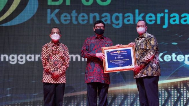 Di Tengah Pandemi, BPJamsostek Juara III Lembaga Tinggi Negara Terbaik Nasional