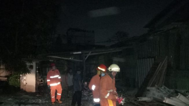 Gara-gara Korsleting Listrik, Lantai Atas Rumah di Cengkareng Ludes Terbakar