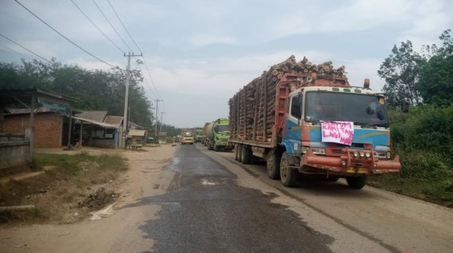  8 Perusahaan Perusak Jalan Napal Tanda Tangani Perjanjian