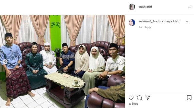 Potret Nadzira Shafa istri Muhammad Amee Azzikra. [Instagram/enazirashf]