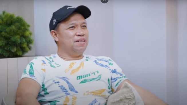 Richard Mainaky saat menghadiri program TekTokan Ala Butet di kanal YouTube PB Djarum. [Tangkapan layar channel YouTube TekTokan Ala Butet]