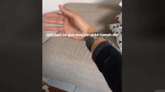 Viral Pria Curiga Sikap Pacar Berubah Datangi Ke Rumah Ternyata Sudah Dijodohkan