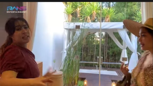 Villa Maharani Kemala yang diinginkan Gigi. [YouTube/Rans Entertainment]