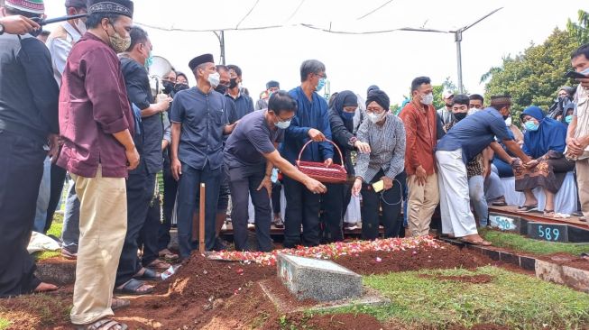 Suasana Haru Iringi Pemakaman Legenda Bulutangkis Markis Kido