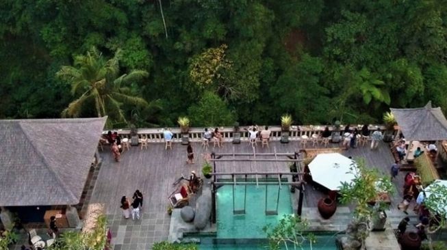 Collina Kawi Restaurant dengan foto udara [BeritaBali.com]. 