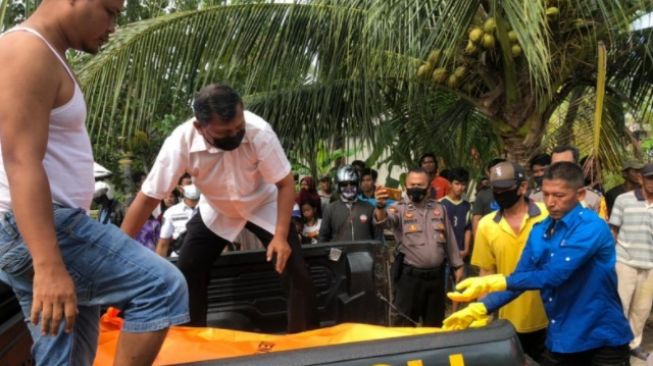 Geger Mayat Pria Terbawa Arus di Pontianak, Kulit Mengelupas