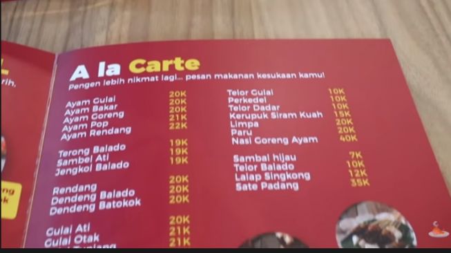 Potret warung Padang milik Darius Sinathrya. [Youtube/Anak Kuliner]