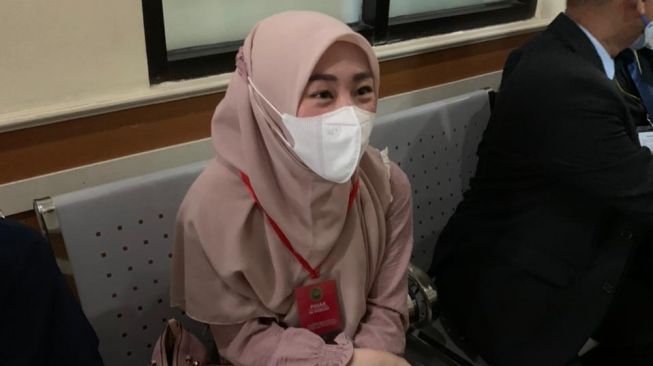 Akhirnya Datang ke Sidang Cerai, Larissa Chou Gugup Bukan Main