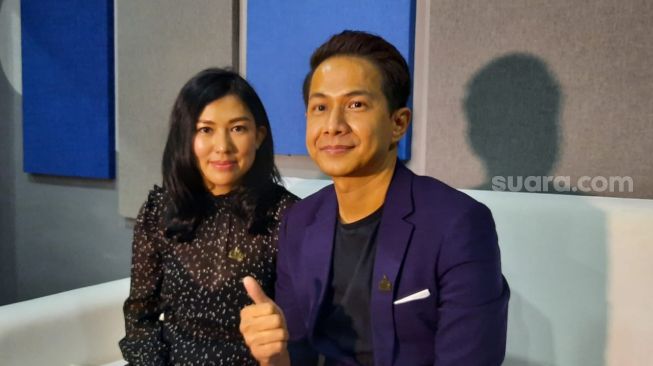 Pasangan artis Delon dan Aida Noplie Chandra. [Suara.com/Ismail]