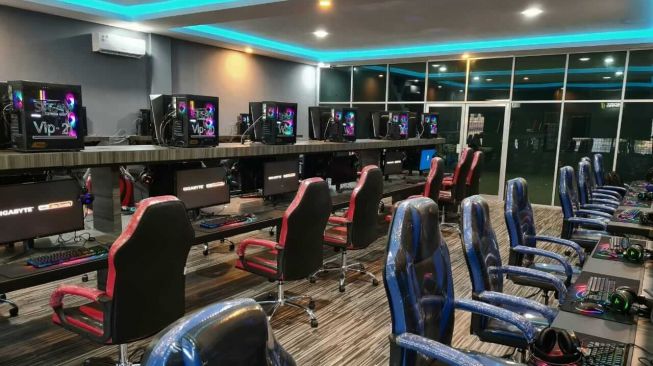 Tata Cara Membangun Bisnis Cyber Cafe Sendiri