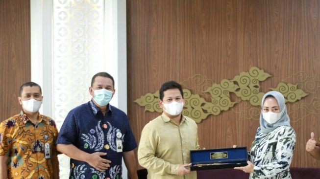 Tingkatkan Sinergitas, BJB Sekuritas Kerja Sama dengan Mandiri Sekuritas