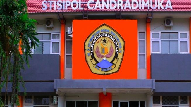 STISIPOL Candradimuka Palembang [web stisipol]