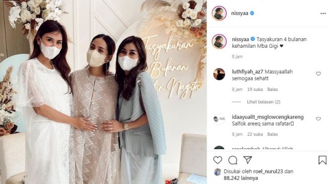 Momen bacaan kehamilan 4 bulan Nakita Slavina [Instagram/@nissyaa]
