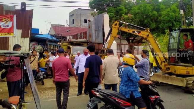 Pembongkaran Beton yang Tutupi Drainase di Medan Ricuh, Ini Penyebabnya