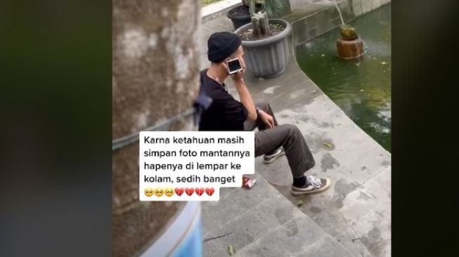 Pacar ketahuan simpan foto mantan (Tiktok)