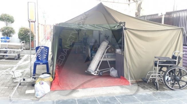 Ya Ampun! Ruang Isolasi di RS QIM Batang Penuh, Sejumlah Pasien Dirawat di Tenda Darurat
