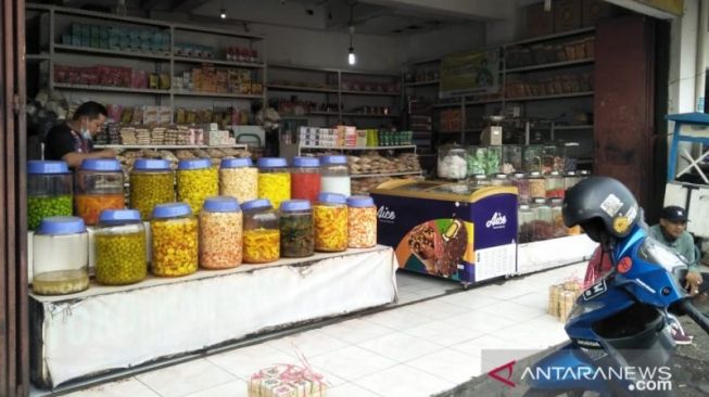 Penjualan Oleh-oleh Merosot Tajam, Bupati Cianjur: Pemerintah Masih Fokus Pandemi