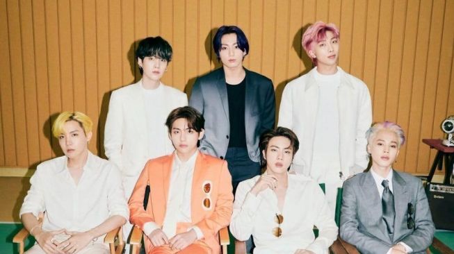 Semua Member BTS Akhirnya Bikin Akun IG, Intip Unggahan Perdananya