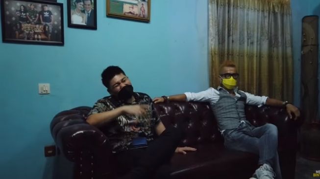 Potret rumah Clift Sangra dan kamar Suzanna [YouTube/Ivan Gunawan]