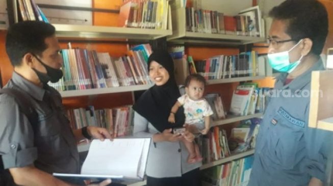 Mengunjungi Perpustakaan Pulau Barrang Lompo Makassar