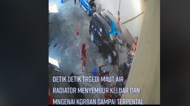 Viral! Air Radiator Mobil Menyembur Bak Ledakan, Montir sampai Terpental