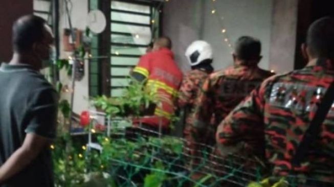 Imbas Lockdown, Pria Stres Kurung Keluarga karena Kehilangan Pekerjaan