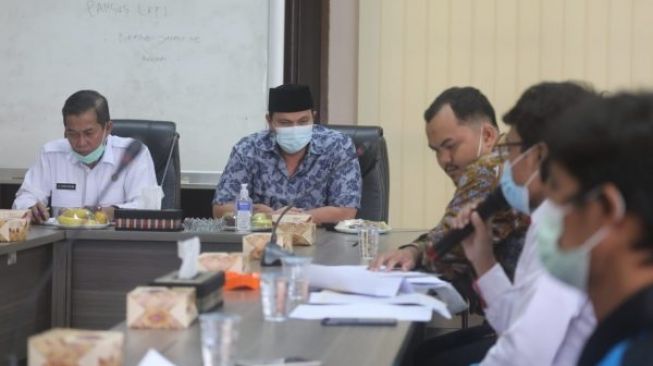 Janjikan Ratusan Karyawan Giant Kerja Lagi, Syafrudin Jadikan Perizinan Senjata Pamungkas