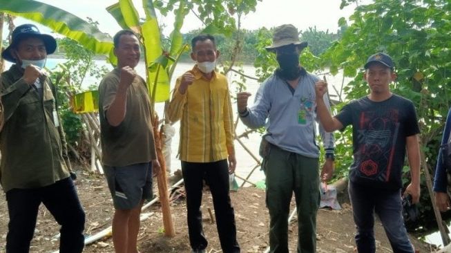 Buaya Nongol Lagi di Sungai Lamongan, Tim BKSDA Turun Tangan