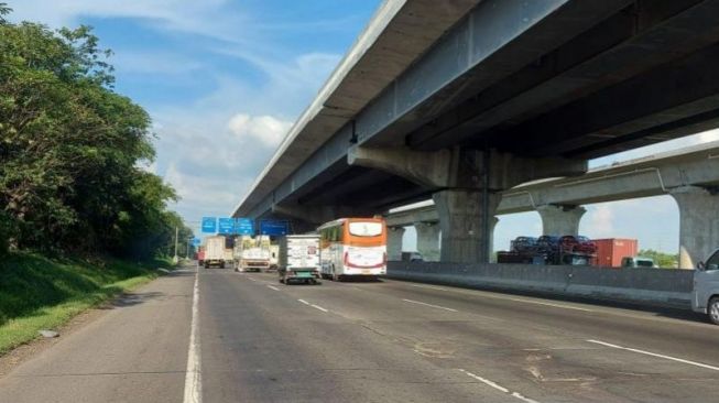 Jasa Marga Perbaiki Empat Titik Tol Jakarta-Cikampek, Waspadai Macet