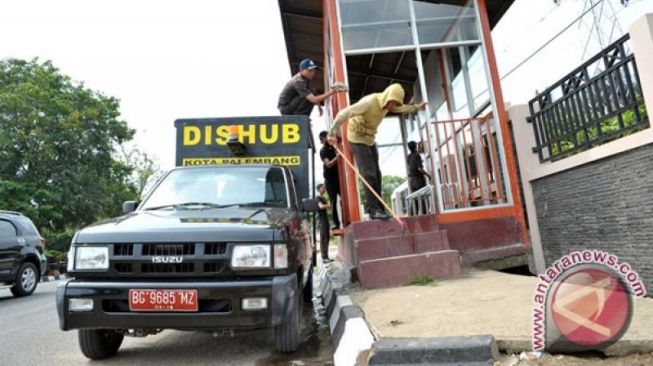 Sejumlah Halte di Palembang Dirusak Orang tak Dikenal, Ini Reaksi Wakil Wali Kota