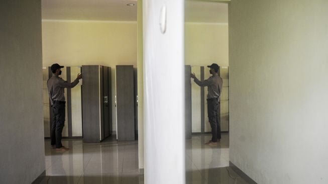 Persiapan Tempat Isolasi Pasien Covid-19 di  Asrama Kampus UIN