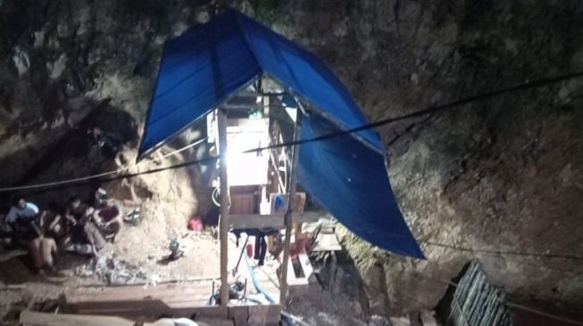 Dua Pekerja Tambang Timah Bawah Tanah Tertimbun di Kedalaman 28 Meter