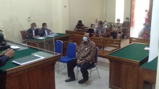 Gelapkan Uang Bayar Pajak Rp17 Miliar, Pria Ini Disidang