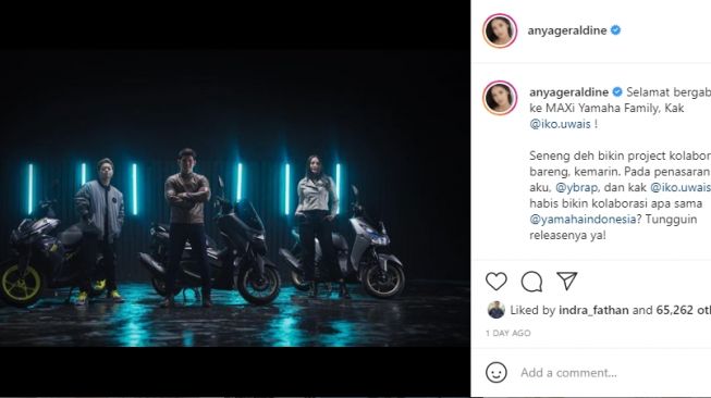 Anya Geraldine beri kode ke warganet dengan pose di depan motor Yamaha (Instagram)