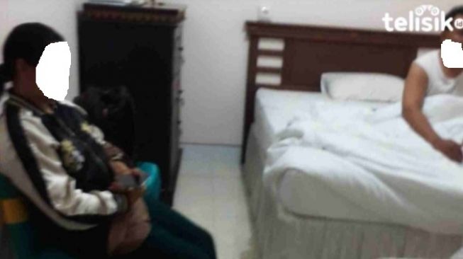 Ijin Suami Masuk Kantor Istri Selingkuh Dengan Atasan Di Kamar Hotel