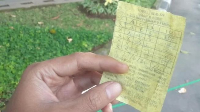 Asyik Rekap Togel di Bengkel, Pria di Padang Diciduk Tim Klewang Polresta Padang